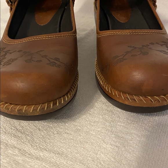ECCO Brand Brown Leather Women's Shoes, very nice condition - Picture 2 of 8